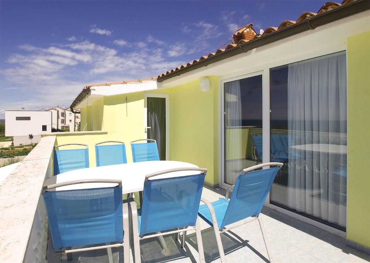 Apartments Milica 56 พูลา ภายนอก รูปภาพ