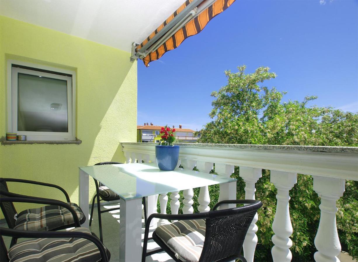 Apartments Milica 56 พูลา ภายนอก รูปภาพ