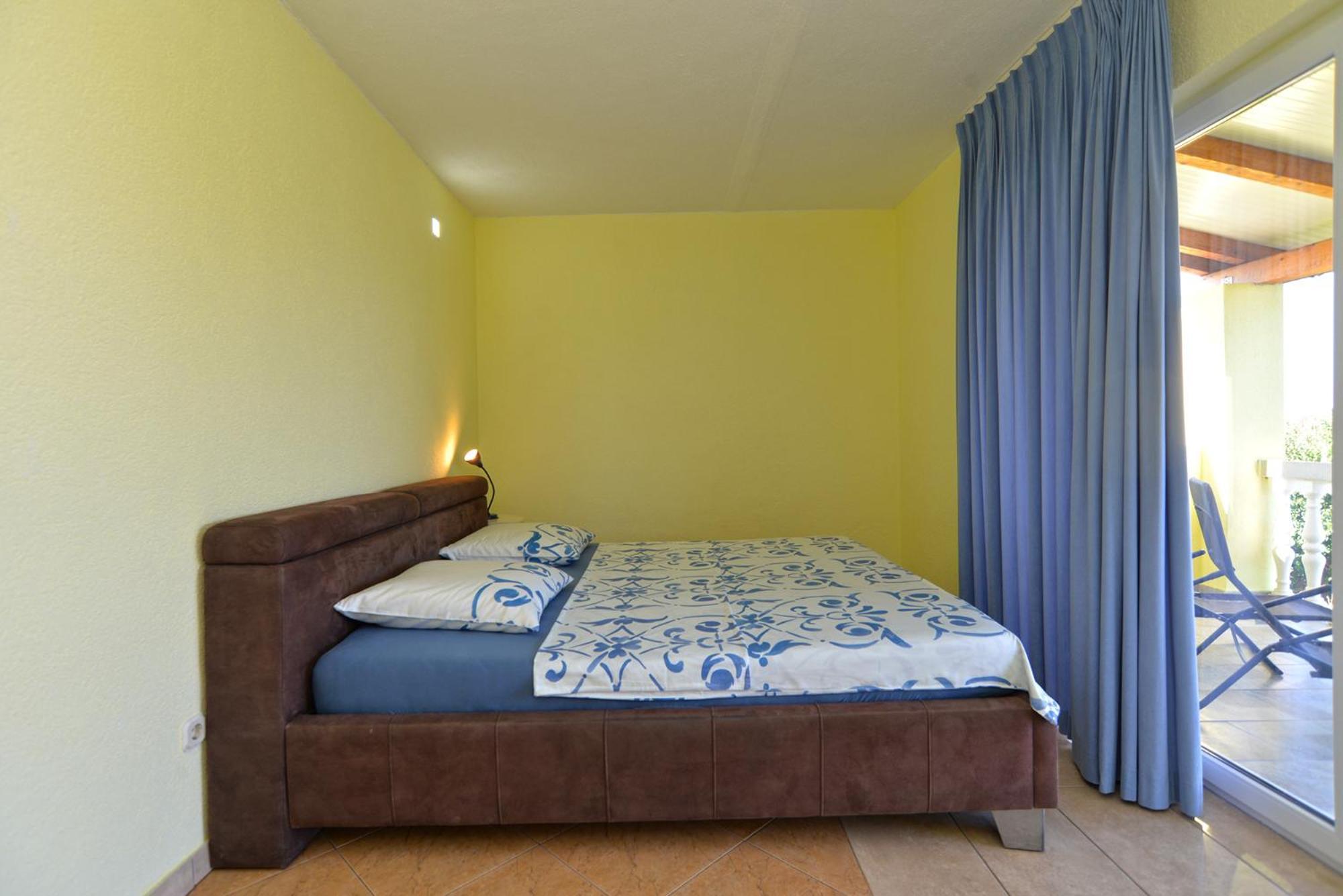 Apartments Milica 56 พูลา ภายนอก รูปภาพ