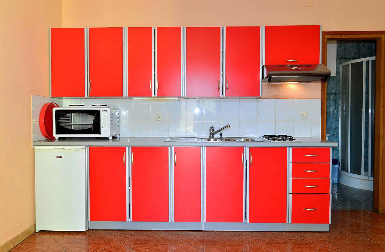 Apartments Milica 56 พูลา ภายนอก รูปภาพ