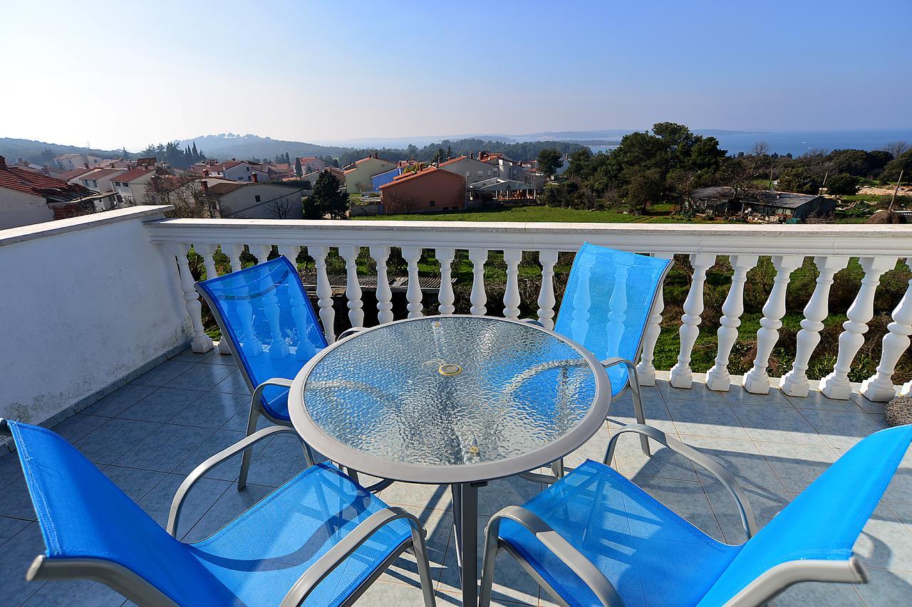 Apartments Milica 56 พูลา ภายนอก รูปภาพ