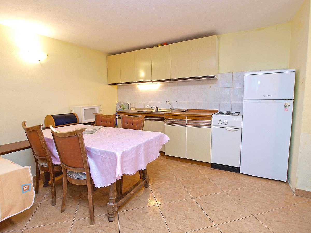 Apartments Milica 56 พูลา ภายนอก รูปภาพ